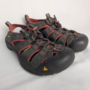 KEEN Men Sandals Waterproof Size 9.5 US Gray And Red Outdoor Vacation Washable